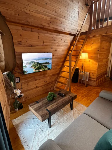 Le Chalet - Image 1