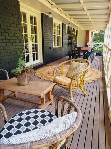 Noonan House, 5 bedrooms. Hop & skip to town - Image 1