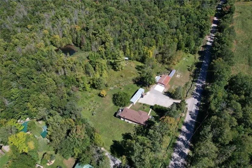 Cottage:25 acres forest, gathering 8 room 4.5 bath - Image 1