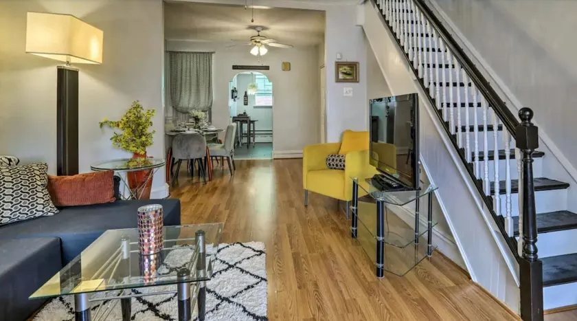Cozy furnished home in South Philly - Image 1