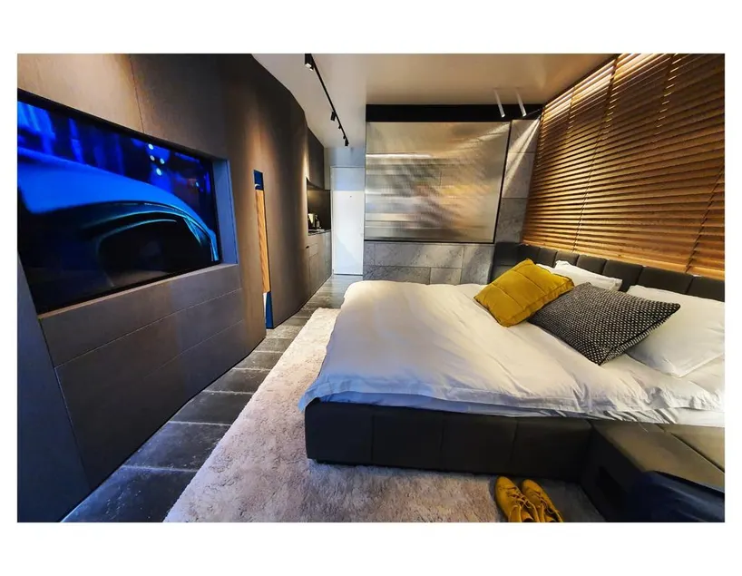 Luxury studio on Tlv w balcony on the sea - Image 1