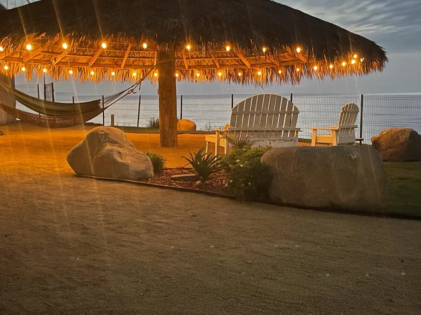 Triton's Playhouse Beachfront - Image 1