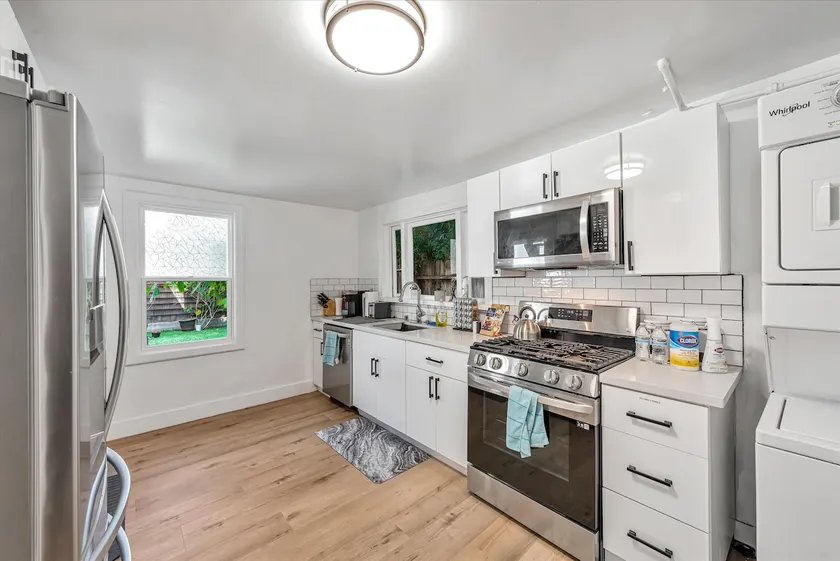 Remodeled Condo In Rockridge; Super Walkable! - Image 1