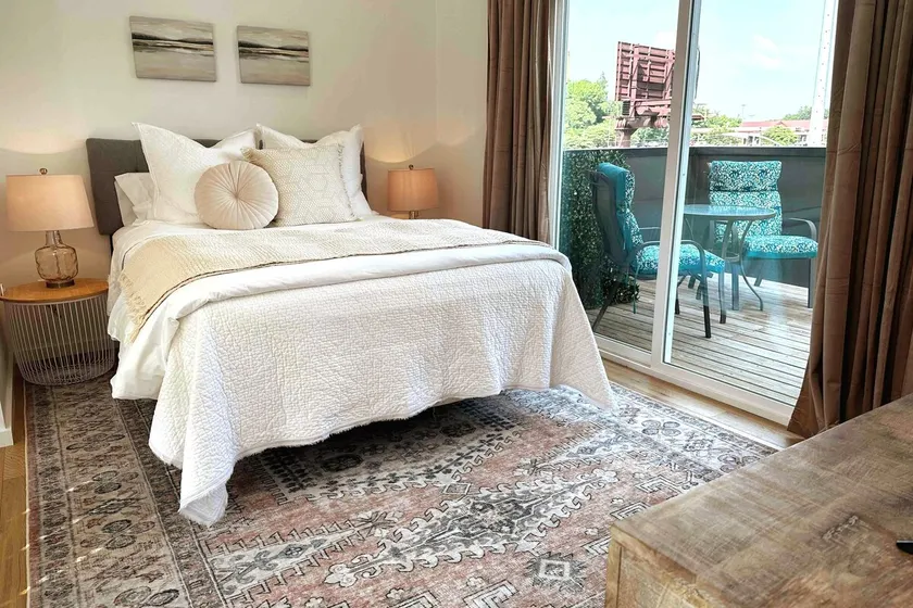 Rooftop Deck + Mountain Views | St. Elmo Dining - Image 1