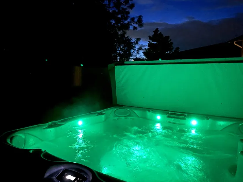 National Park Retreat · Sleeps 14 · Hot Tub · Arcade Game Room · Near Lake CDA - Image 1