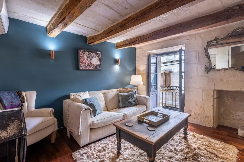 Elegant cosy house of character - Image 1