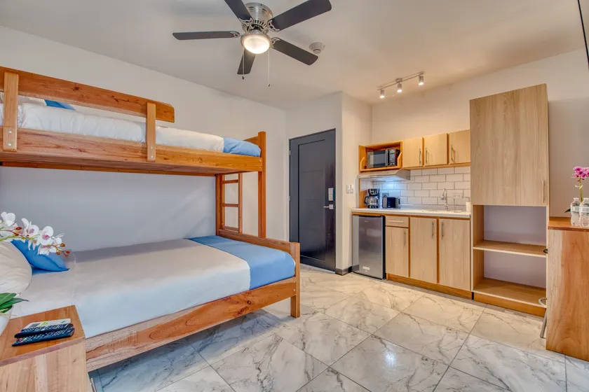 2Bed/1Bath Apartment with Patio in San Jose Center! - Image 1