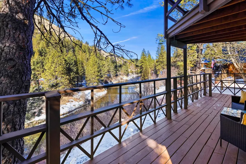 River Front Cabin-Near Town-New Floors-Pets Ok - Image 1