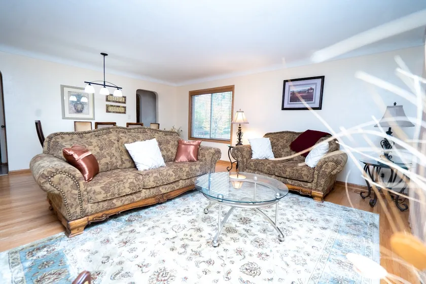 Cozy 5BR St Paul Home with Fireplace & Free Parking - Image 1