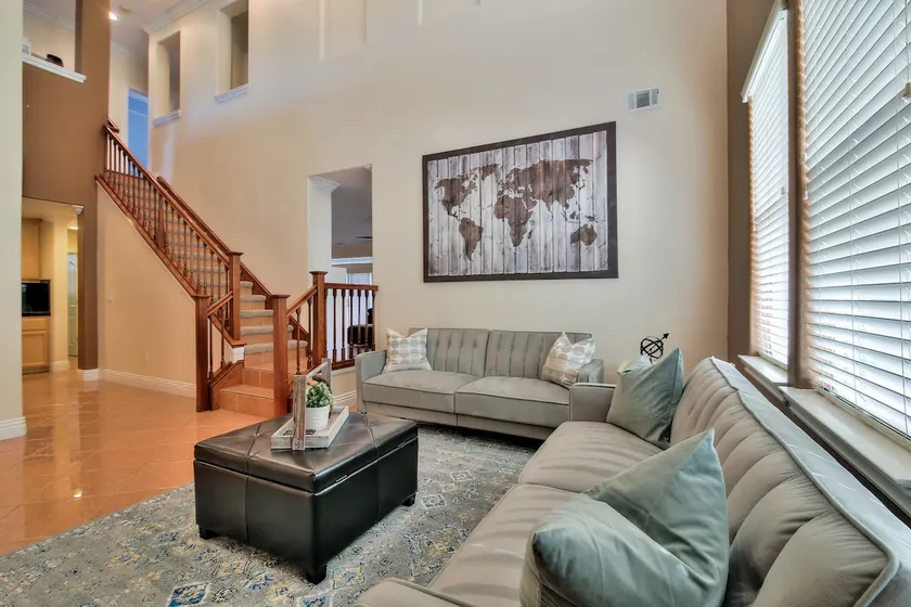 Gorgeous Napa County 4 Bedrooms & 4.5 Bathrooms - Image 1