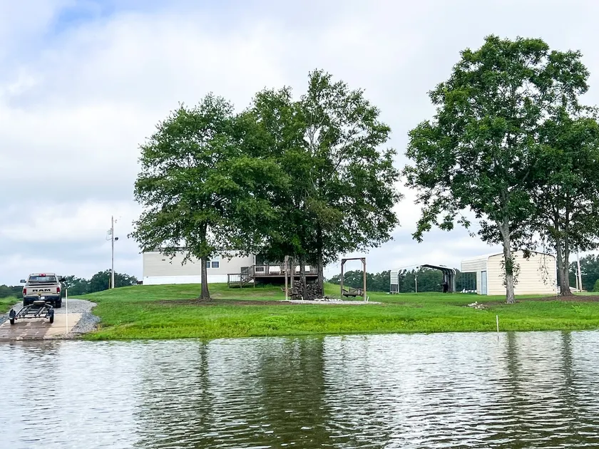 Cypress Cove private boat launch on Beouf River. - Image 1