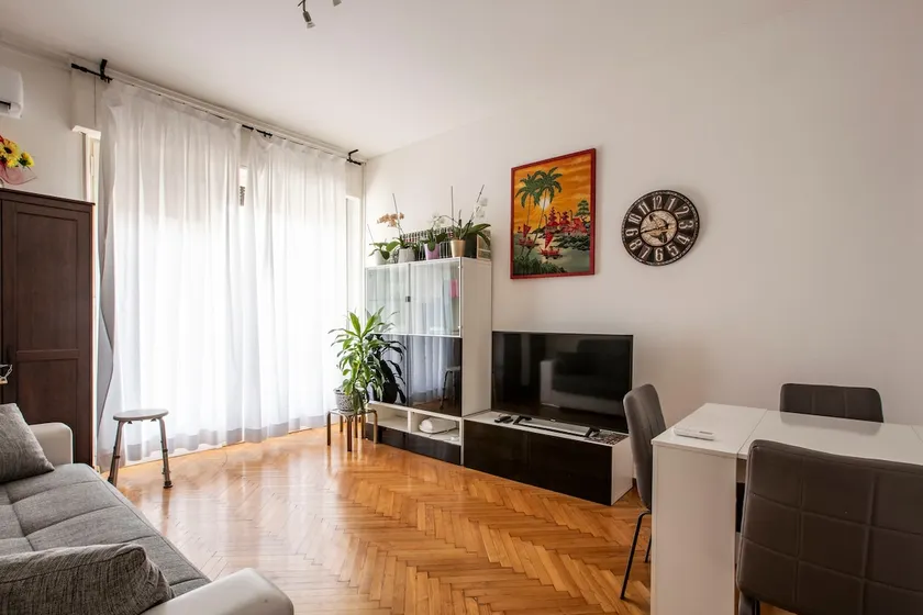 [70sqm on Lake Como] Exclusive City Center - Image 1