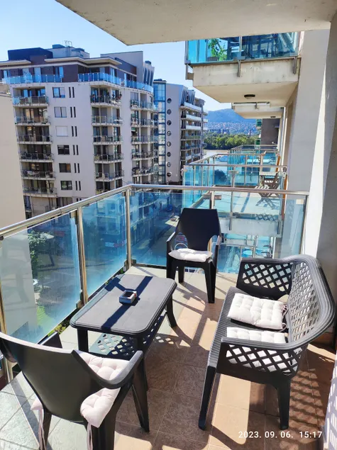 Danube's view, balcony, free parking WI-FI Netflix - Image 1