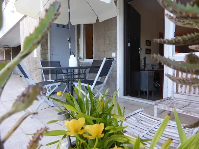 Terrace House by SixtyFive Home ”8 min” Airport - Image 1
