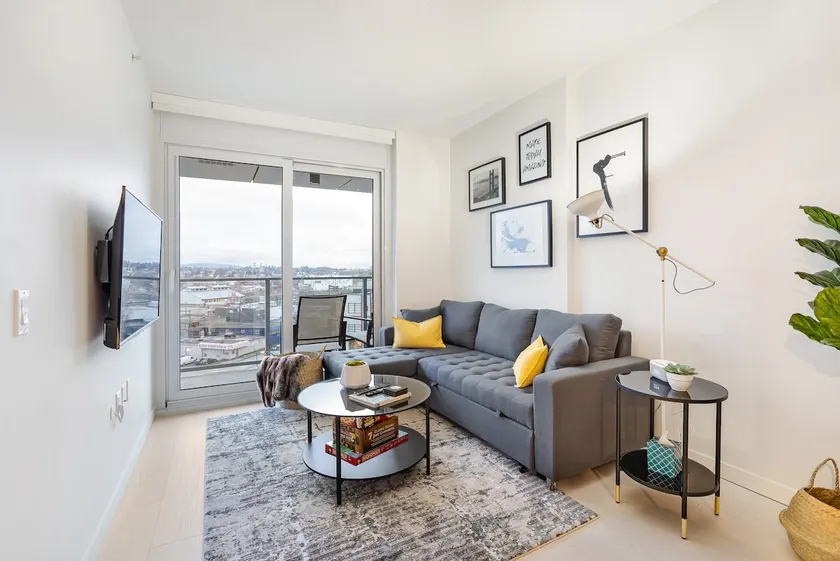 Modern & Trendy 1-Bedroom Vancouver Apartment - Image 1