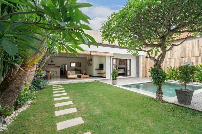 Villa Art Gecko - Tropical 2BR Private Haven in Batu Belig, Seminyak - Image 1