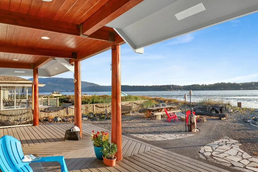 Gooseberry Getaway - Oceanfront! - Image 1