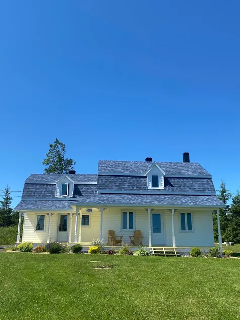 Charming century-old house facing the sea - Image 1