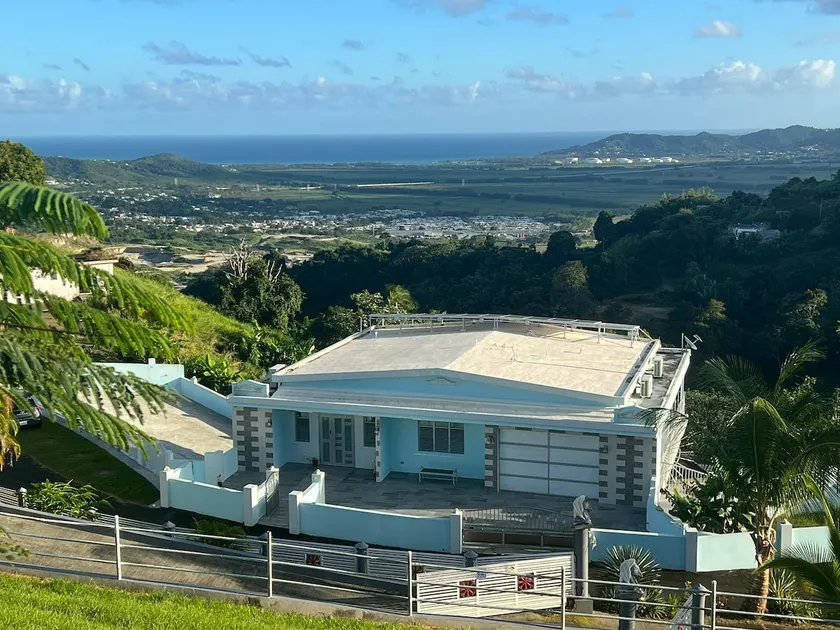 Modern Retreat w/ Great View, Hot Tub, & Pool - Image 1