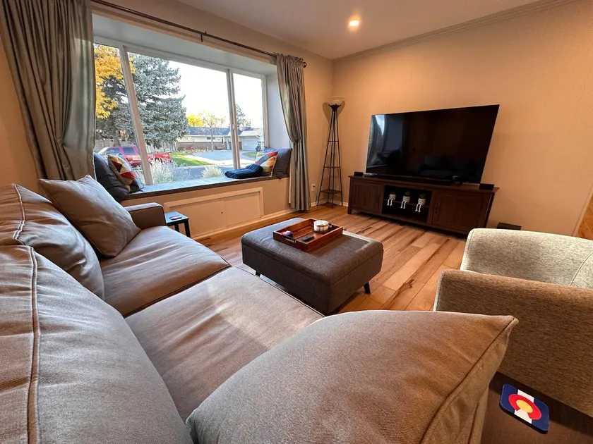 Cozy Colorado Living - Image 1