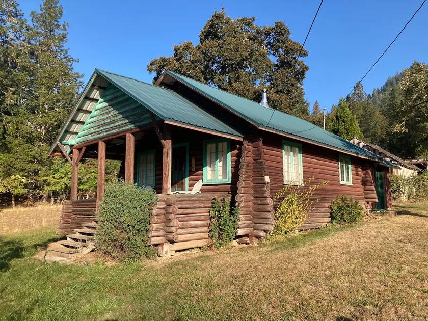Gilham Cabin - Image 1