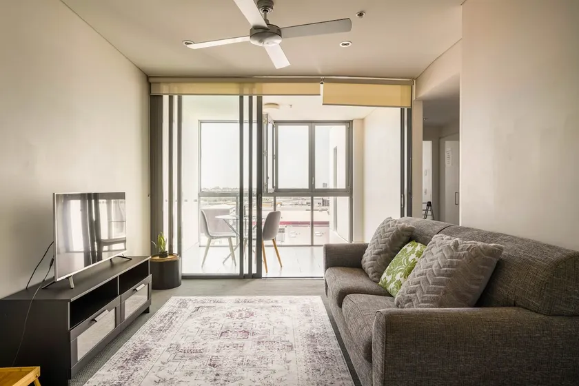 Minimalistic, modern, and lovely one bedroom. - Image 1