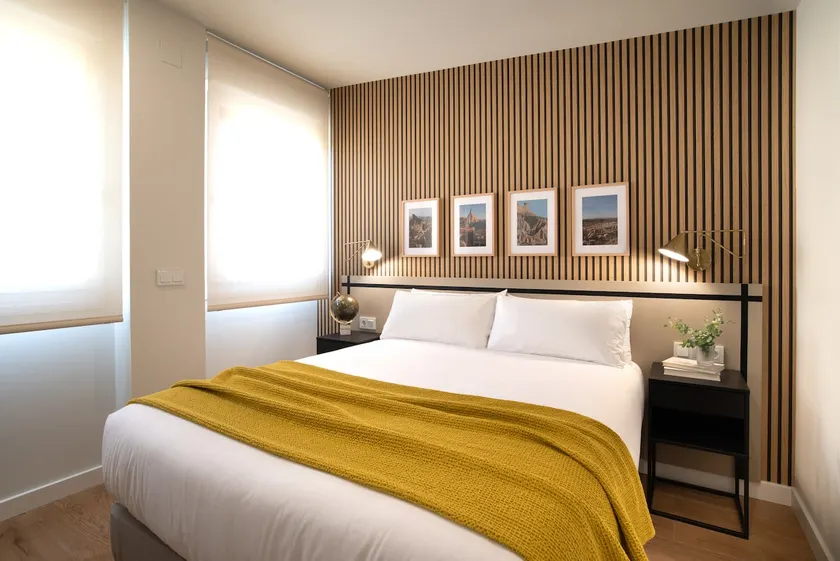 Suite Apartment 1 room + Parking - Image 1