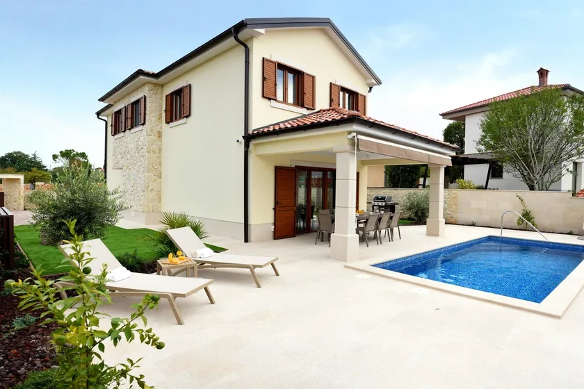 Villa Julija mit beheiztem Pool - Image 1