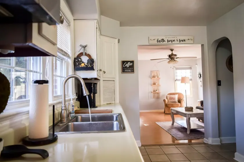 Cozy Chic in Historic Staunton, Shenandoah Valley - Image 1