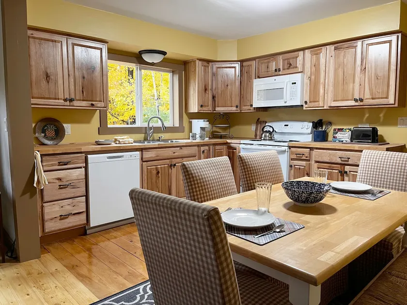 Pictured Rocks Bungalow - Image 1