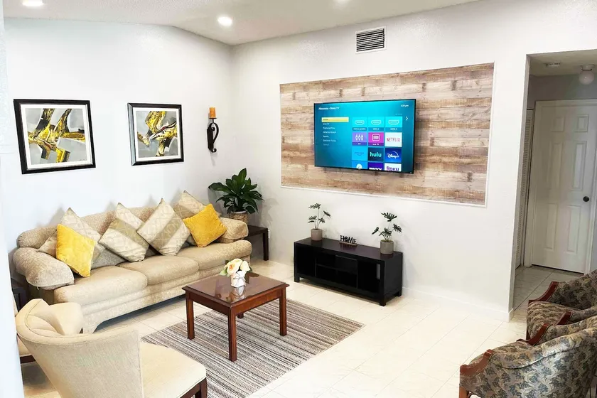 Amazing & cozy Duplex near Zoo Miami ! - Image 1