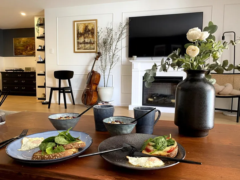 Spacious and Stylish apartment with parking - Image 1