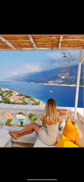 Charming Triplex Villa w Amazing Seaview - Image 1