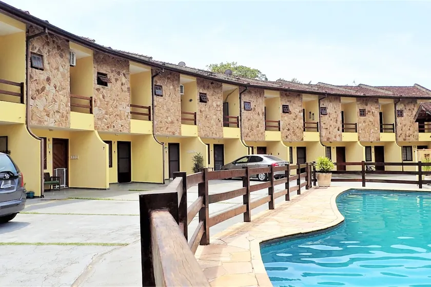 Two en-suites, 100 m from the beach, without breaking the budget - Image 1