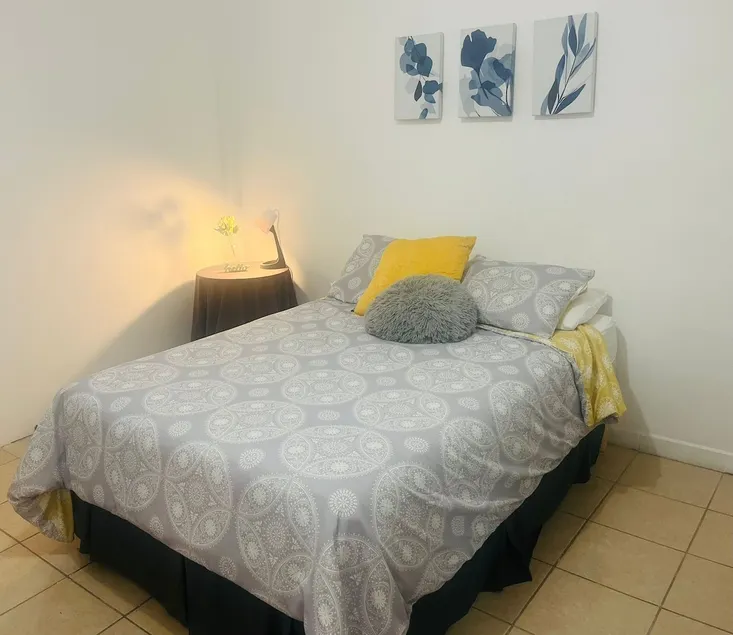 Centrally Located Apartment 2/My Space 2/Downtown - Image 1