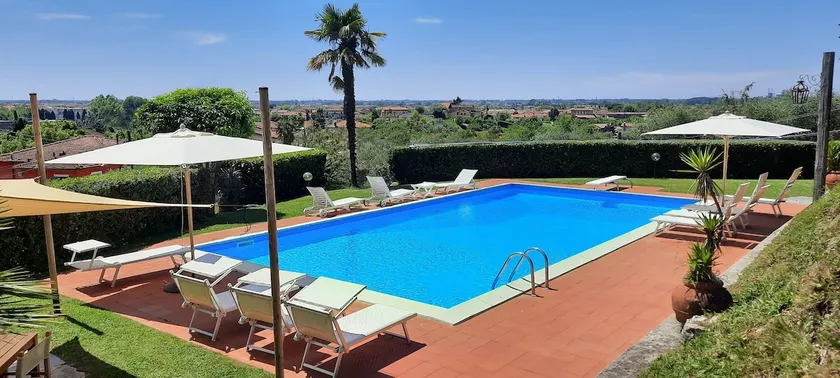 Villa Veranda, großem Schwimmbad in entspannenden Hügeln und nur 4 km vom Meer - Image 1