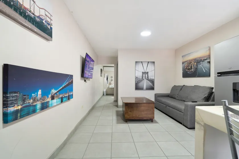 Apartment D, safe, centrally located, practical. - Image 1