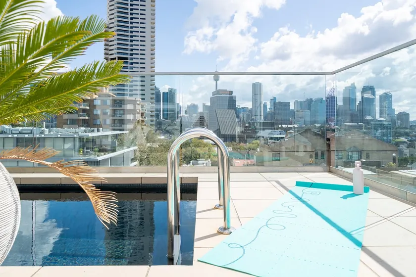 Central Unit, near Sydney CBD, Sauna|Gym|Pool - Image 1