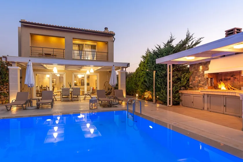 Villa Penelope with Private Heated Pool - Image 1