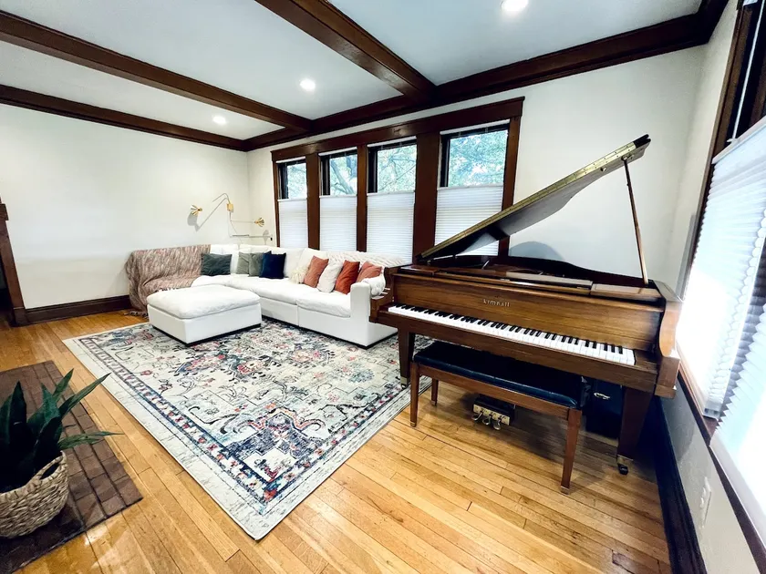 Downtown Renovated Beauty - Image 1
