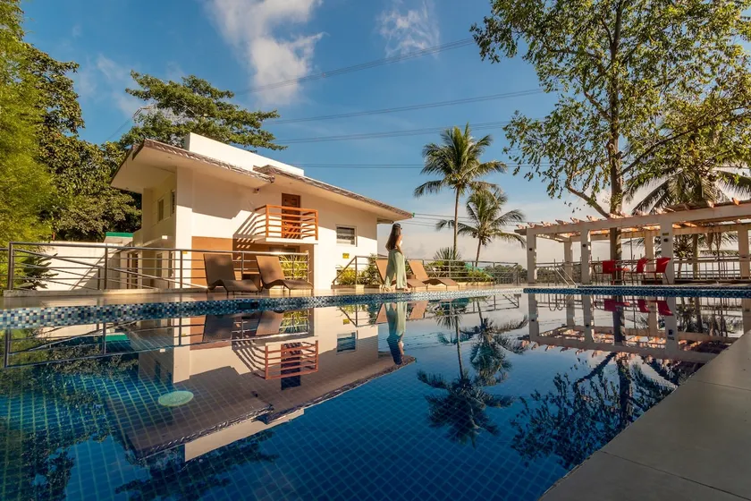 Lively Private 3 Bedroom with Adult & Kiddie Pool - Image 1