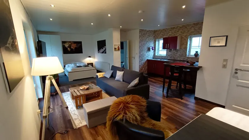 Small country house apartment in a half-timbered house - Image 1