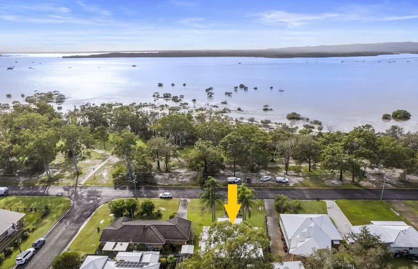 Waterfront Location! Enjoy A Quiet Blissful Escape - Image 1