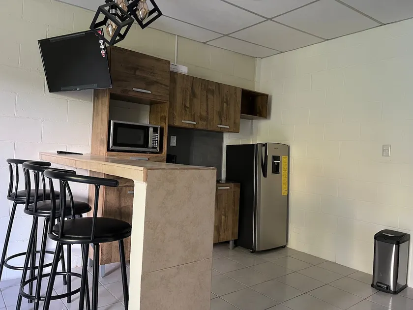 Modern apartment in San Salvador - Image 1