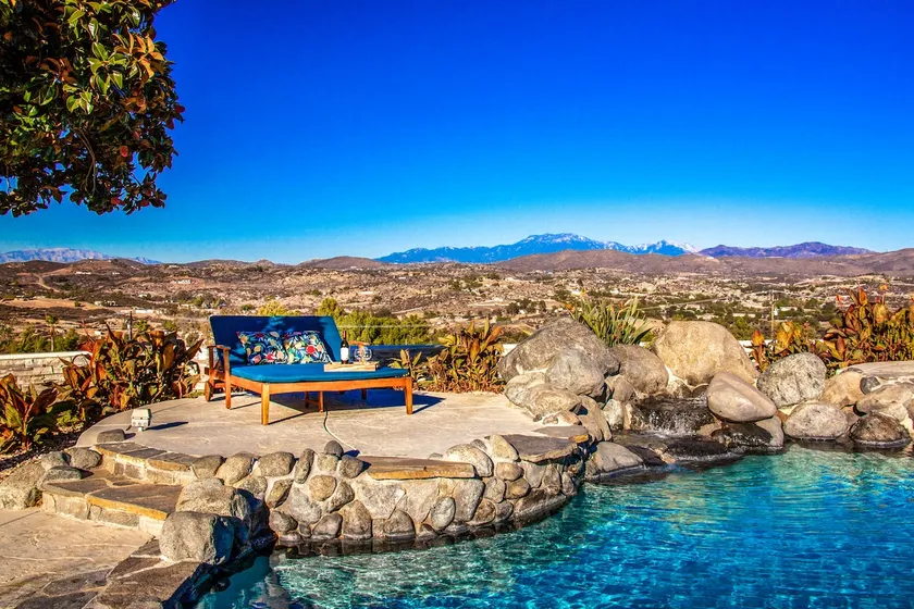 Hilltop Wine Estate- Pickleball - Pool - 360 views - Image 1