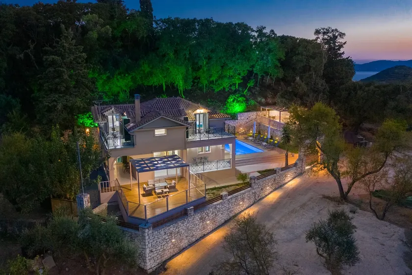 Andromeda Villa - Image 1