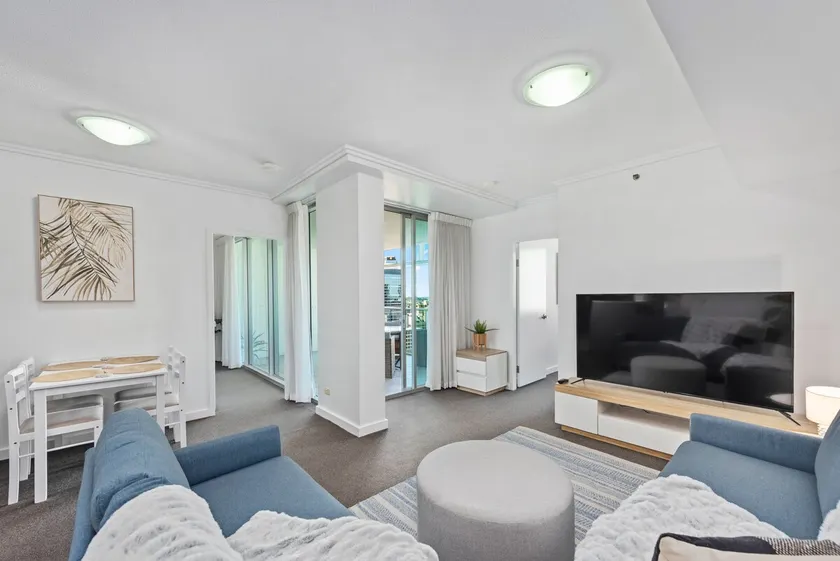City Heights! 2Bed/1Bath/1Car/Views ~ CBD - Image 1
