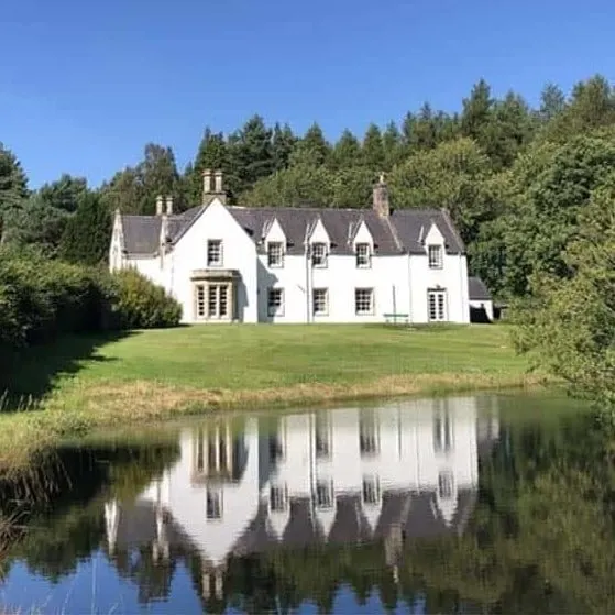 St Marys Farmhouse - Traditional Country Farmhouse with Open Fire - Image 1