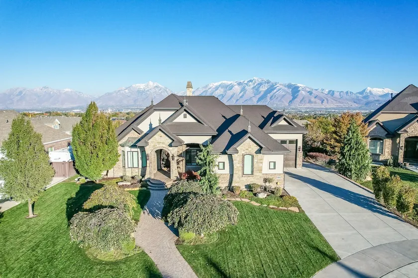 Luxury Family Home- great for skiing getaway - Image 1