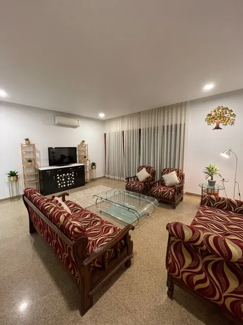 Central Casa - A Modern 3BHK located in Posh Area - Image 1